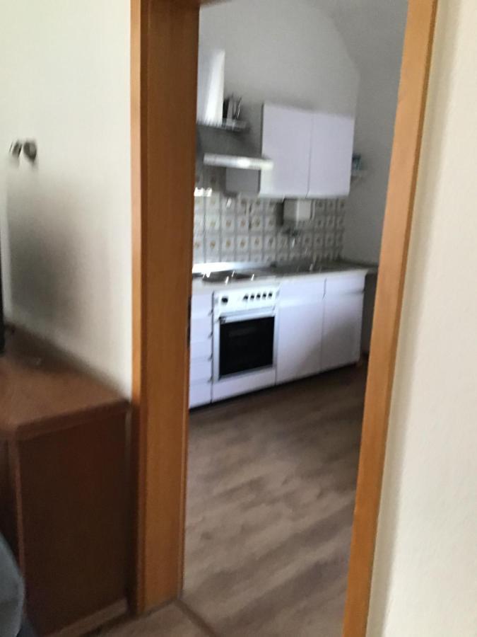 Apartment Bis Zu 8 Einzelbetten Stellplatz Wifi เอสเซน ภายนอก รูปภาพ
