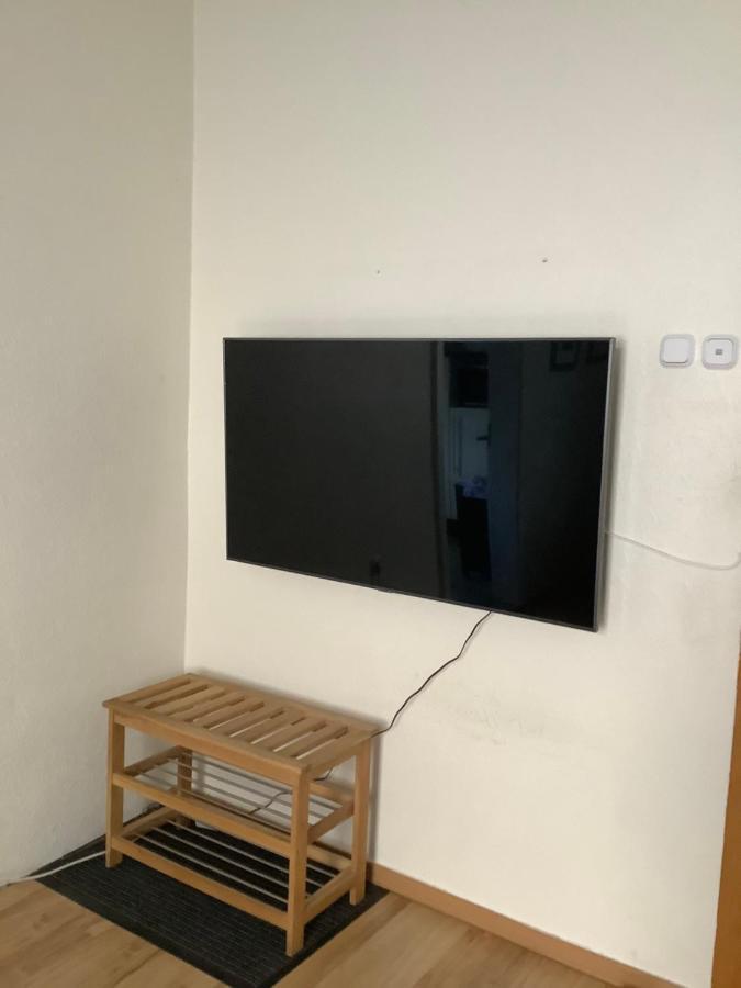 Apartment Bis Zu 8 Einzelbetten Stellplatz Wifi เอสเซน ภายนอก รูปภาพ