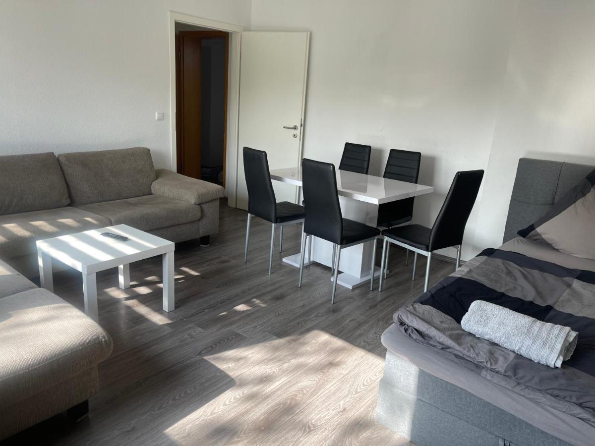 Apartment Bis Zu 8 Einzelbetten Stellplatz Wifi เอสเซน ภายนอก รูปภาพ